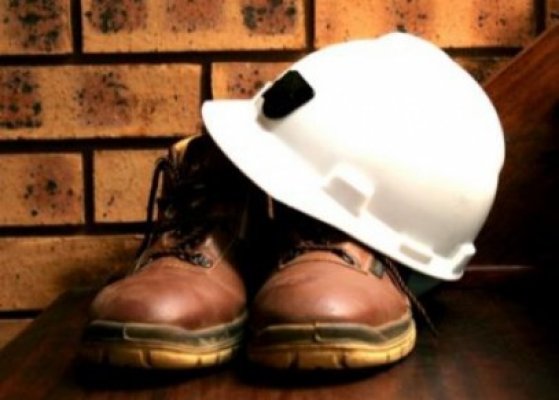 Nouă state UE vor păstra restricţiile pe piaţa muncii pentru români